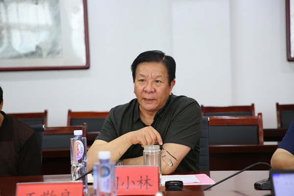 2E3A1221_副本.jpg