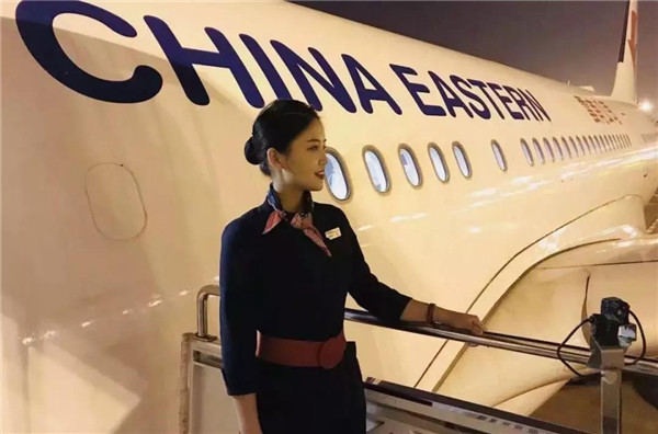 空中乘务1.jpg