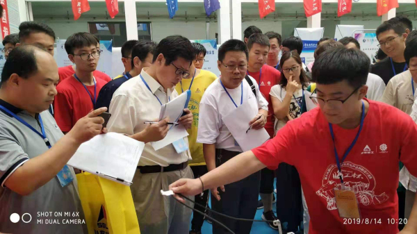 答辩现场.jpg