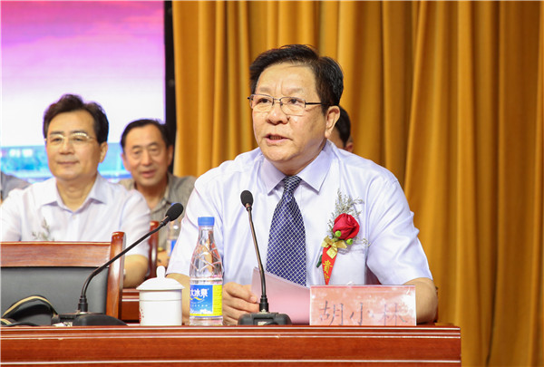 1 胡小林.JPG